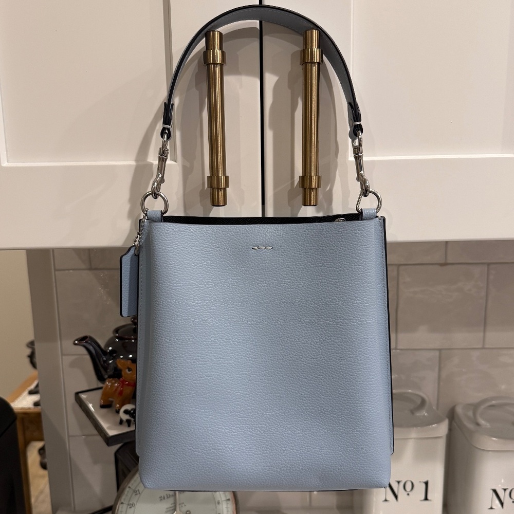 NWT- COACH MOLLIE BAG - Picture 3 of 9